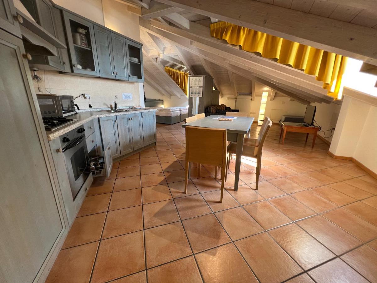 Studio Apartments Baia Azzurra 7 Torbole Sul Garda Εξωτερικό φωτογραφία