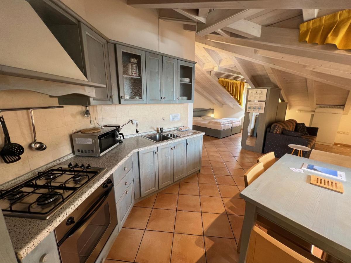 Studio Apartments Baia Azzurra 7 Torbole Sul Garda Εξωτερικό φωτογραφία